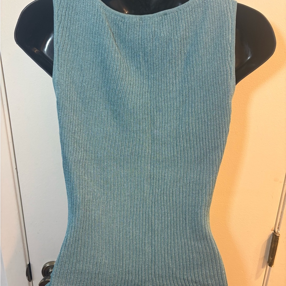 Finity Studio Sleeveless Knit Top With Ruffle Hem Size Small - Picture 6 of 11